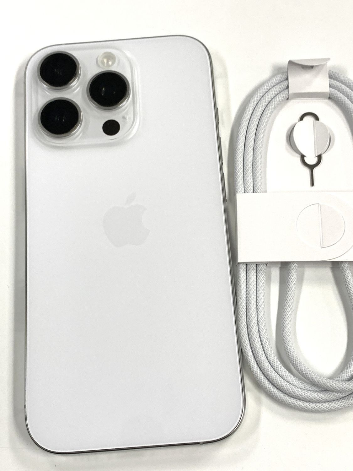 iPhone16 Pro 128GB ホワイト｜美品(電池93%) SIMフリー - メルカリ
