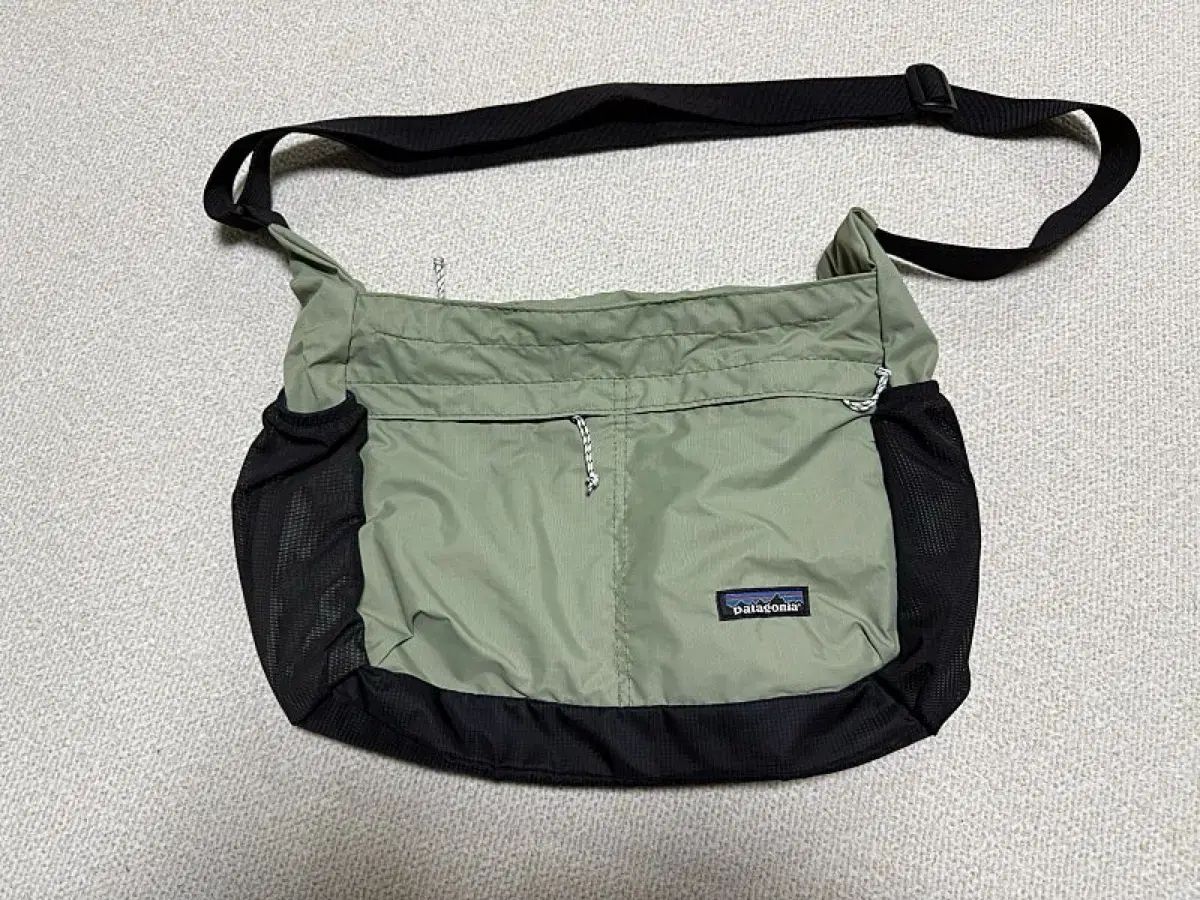 パタゴニア patagonia ライトウェイト ミニ ヒップ バッグ
