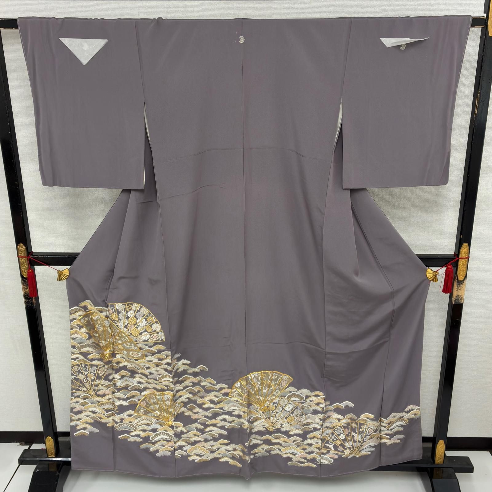 圧巻の総刺繍 金駒刺繍 色留袖 正絹 五つ紋 しつけ糸 比翼 袷 着物 MK