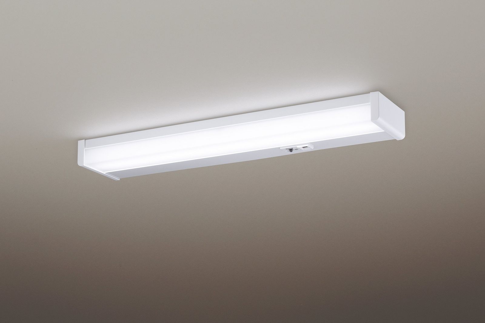 新品 パナソニック LED 流し元灯 タッチレススイッチ搭載 キレイコート搭載 昼白色 HH-SF0042N