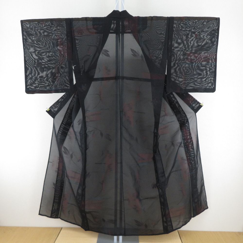 夏着物 単衣 紗 バチ衿 ラメ葉模様 正絹 黒色ｘ赤色ｘ青色 夏用 カジュアル 仕立て上がり 身丈152cm
