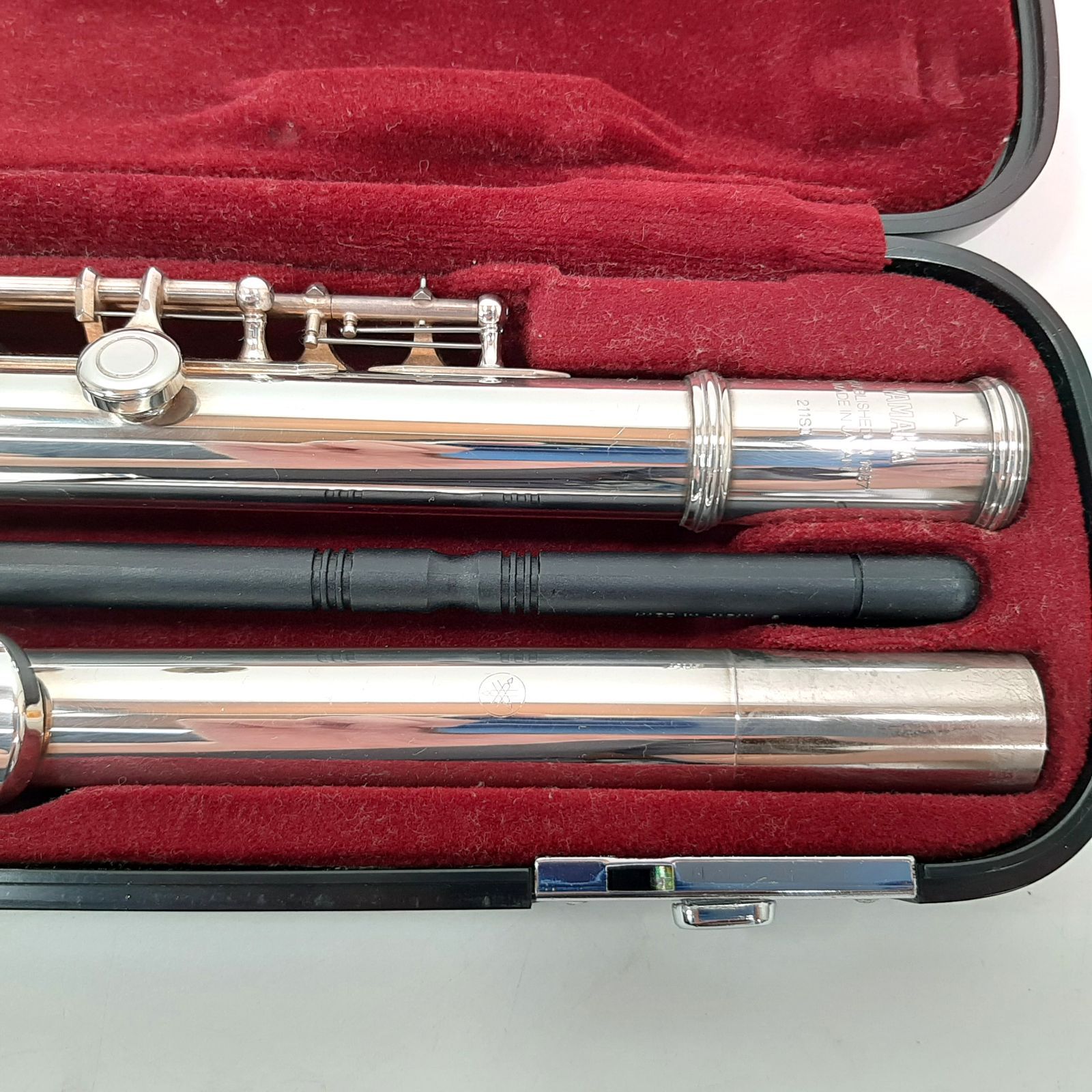 YAMAHA ヤマハ フルート YFL-211SII 銀メッキ 日本製 Eメカニズム付き