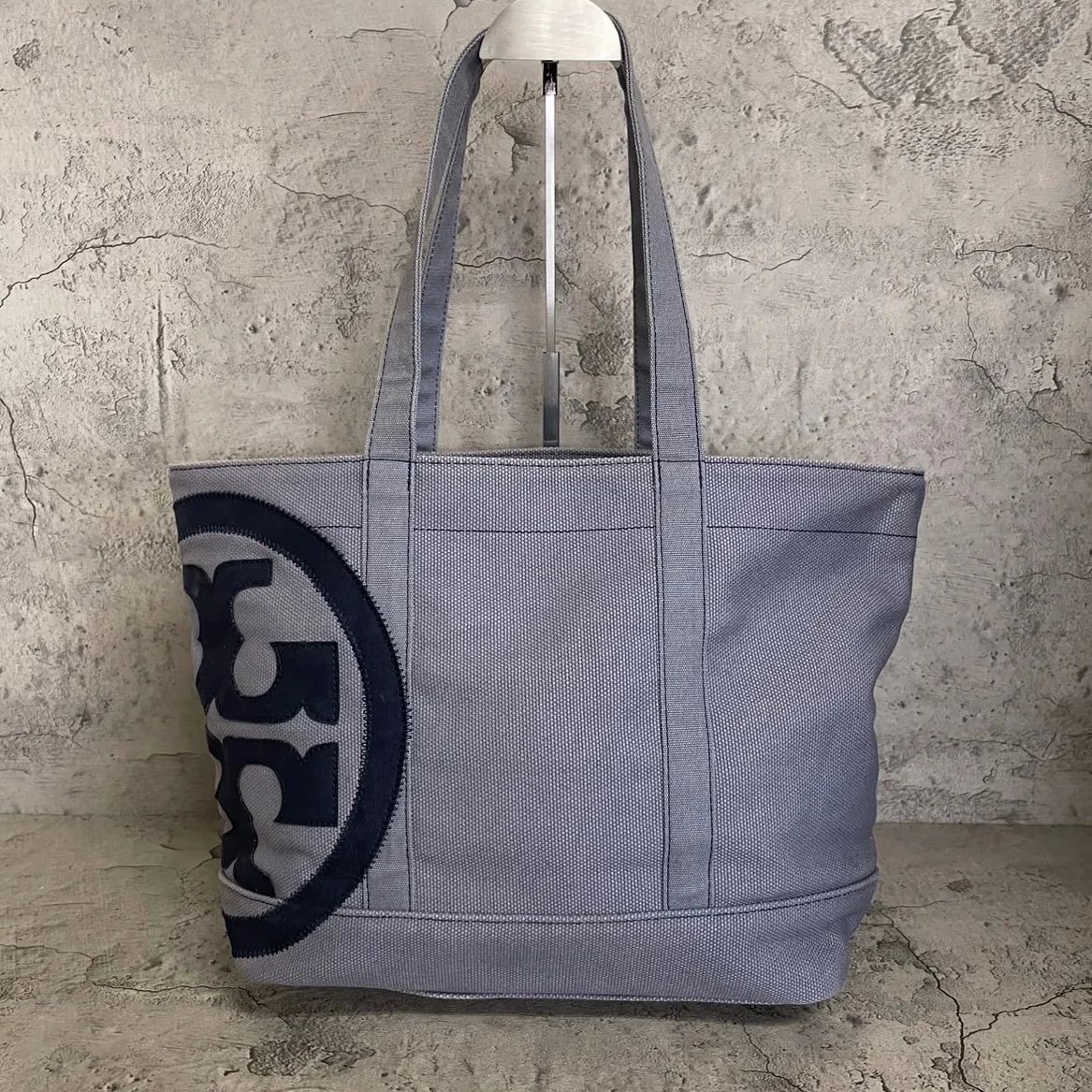 美品 A4収納可 TORY BURCH トリーバーチ トートバッグ ロゴ 刺繍