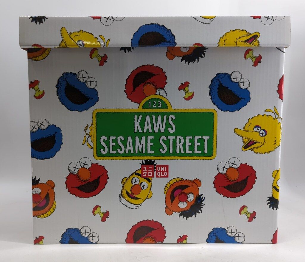 UNIQLO UNIQLO KAWS × SESAMI STREET コンプリートボックス - メルカリ