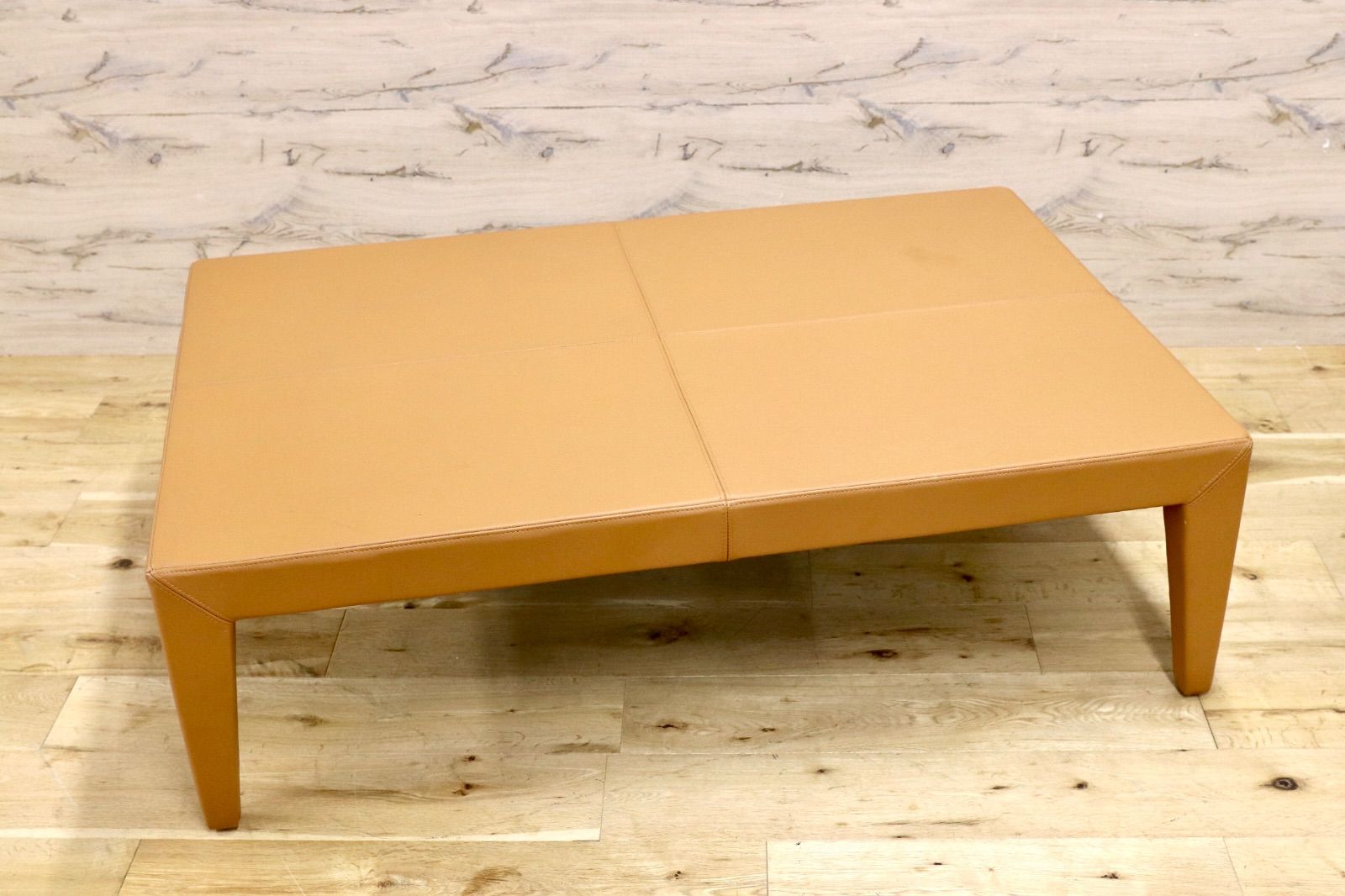 GMJS69○Cassina ixc. / カッシーナイクスシー GUARDI グアルディ フィリップ・ユーレル センターテーブル ベンチ 定価42〜56万 展示品