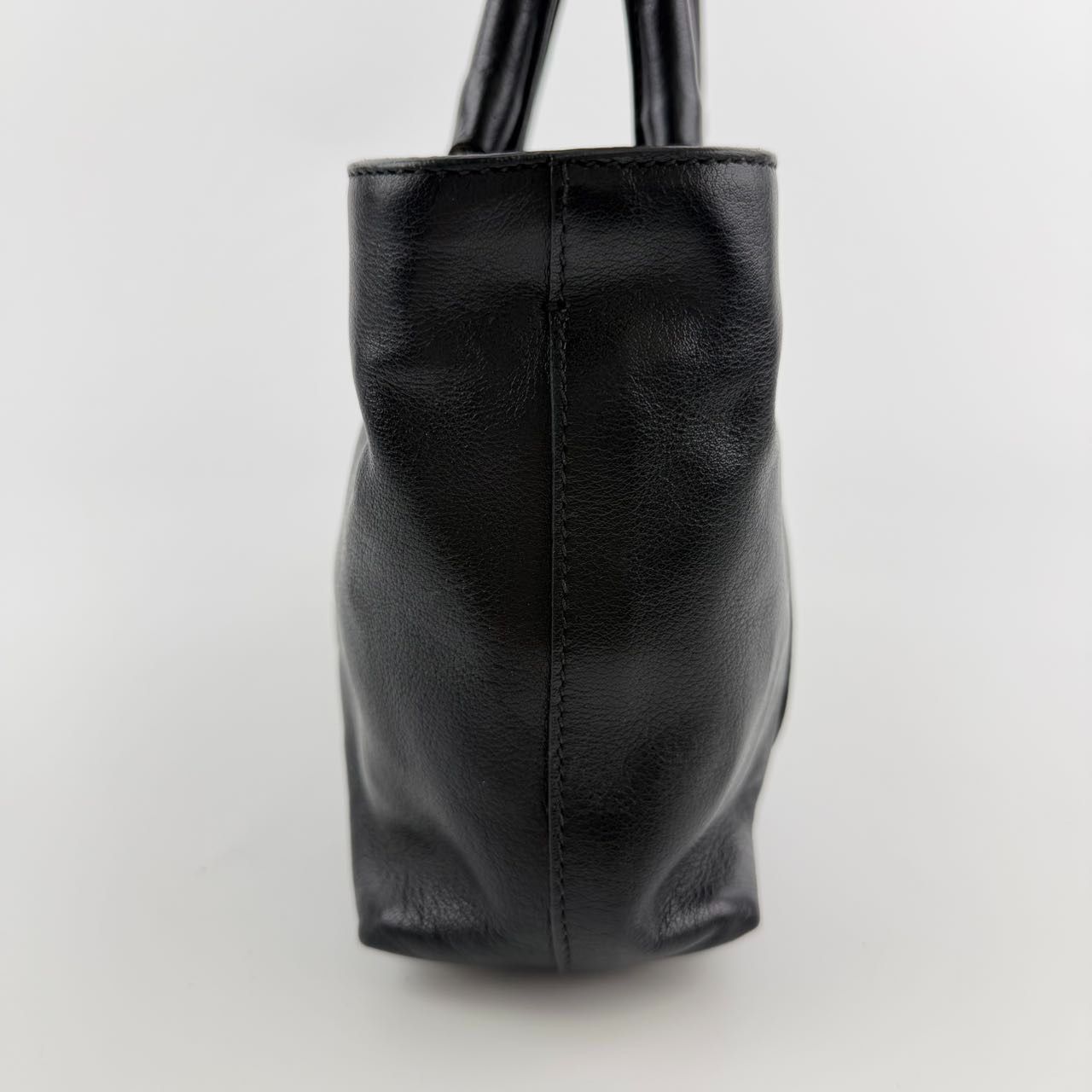 中古】PRADA プラダ ハンドバッグ ブラック レザー ヴィンテージ 