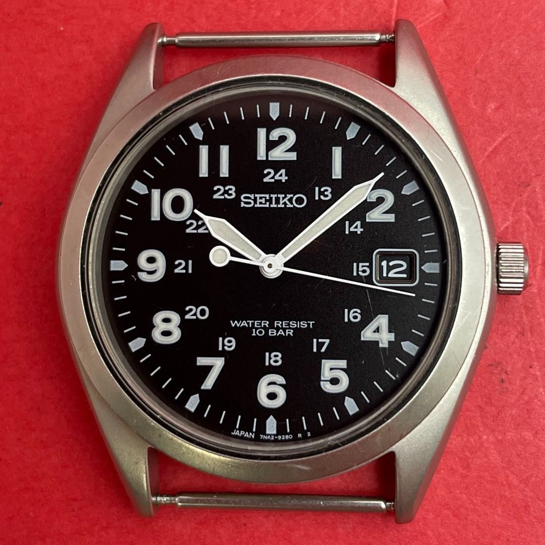 SEIKO 7N42-8260 黒文字盤 ミリタリーウォッチフェイス ブラック