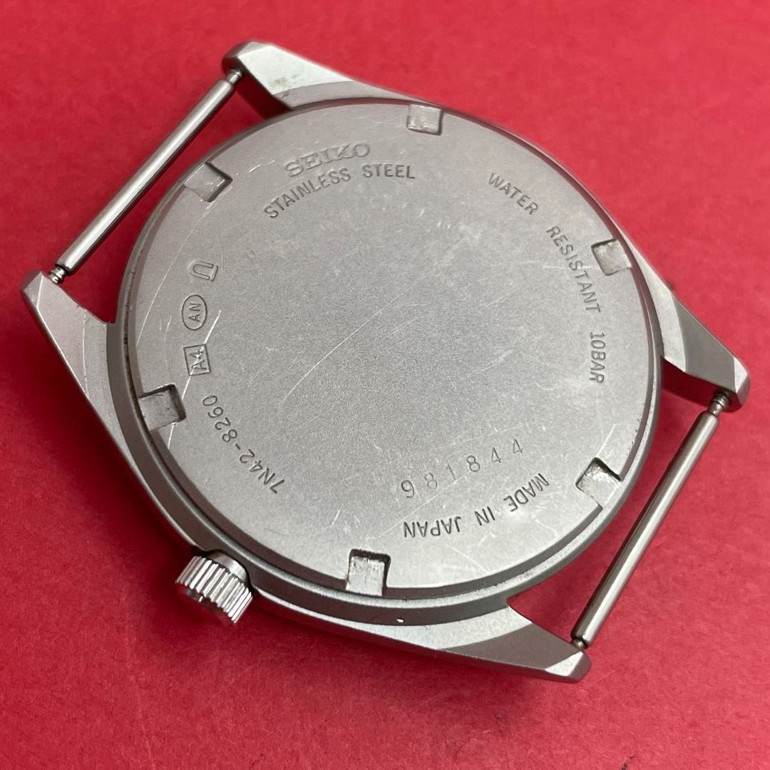 SEIKO 7N42-8260 黒文字盤 ミリタリーウォッチフェイス ブラック