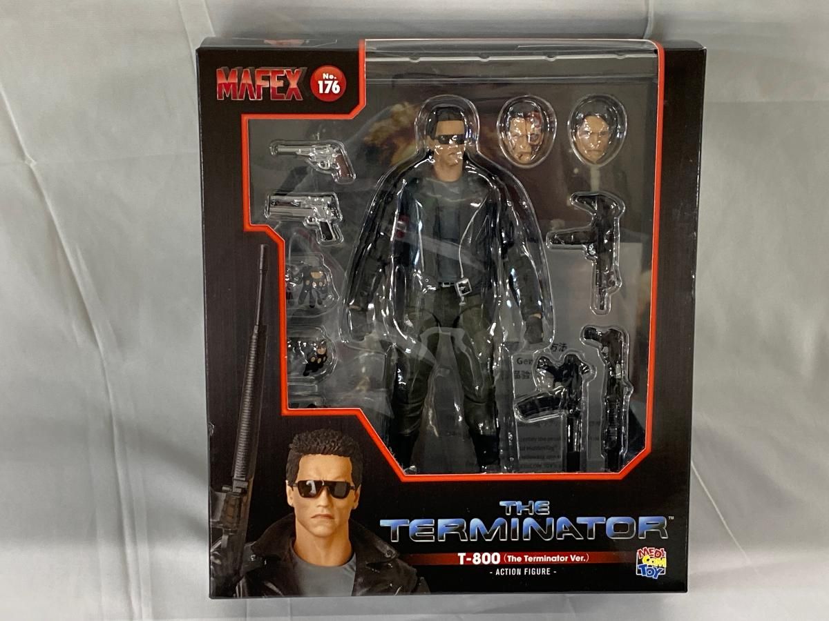 MAFEX No.176 T-800 フィギュア MAFEX No.176 T-800 フィギュア 【公式通販】