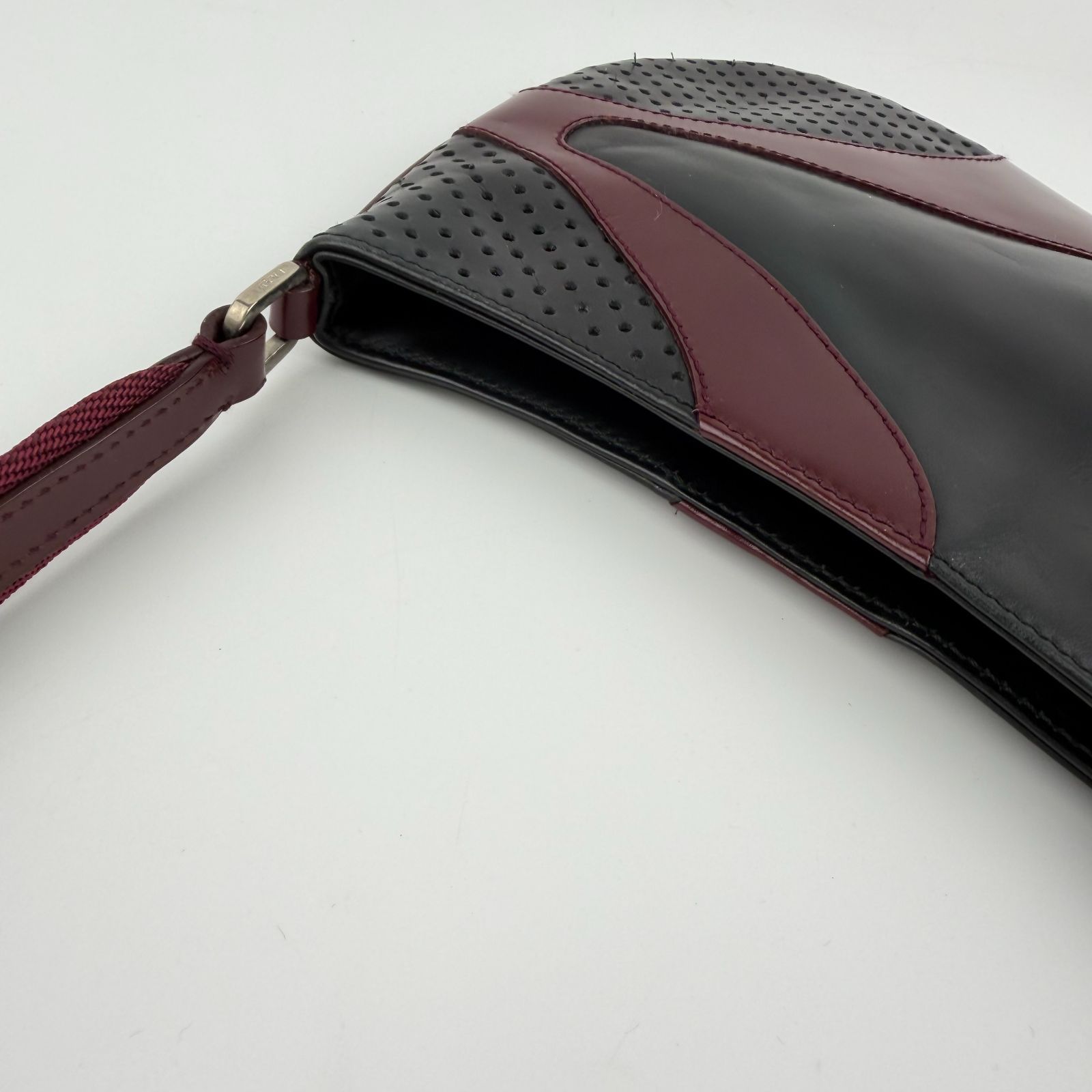 中古】PRADA プラダ ショルダーバッグ 肩掛け ブラック レッド レザー 