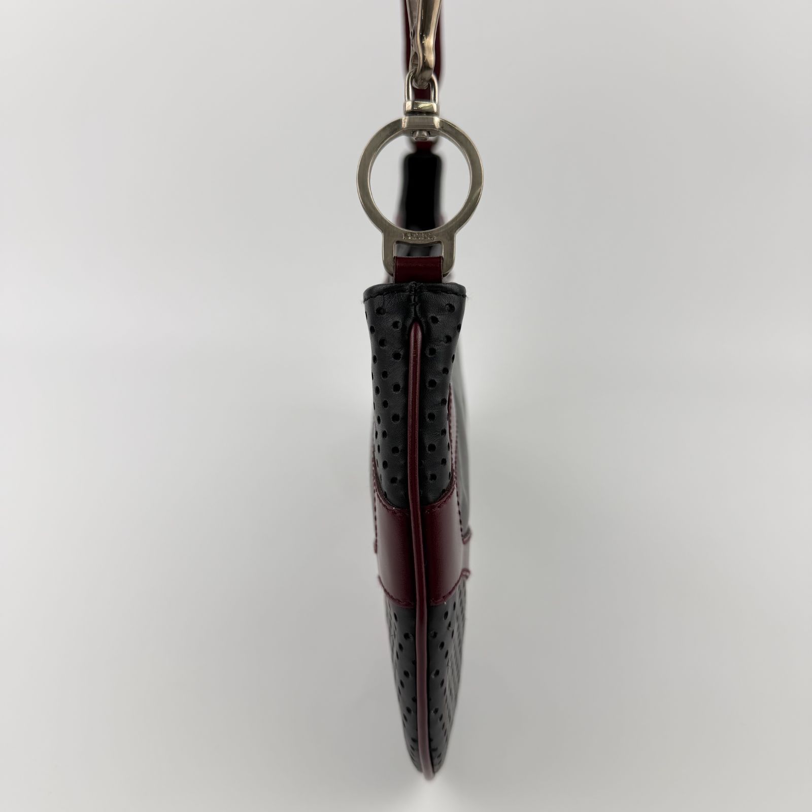 中古】PRADA プラダ ショルダーバッグ 肩掛け ブラック レッド レザー 