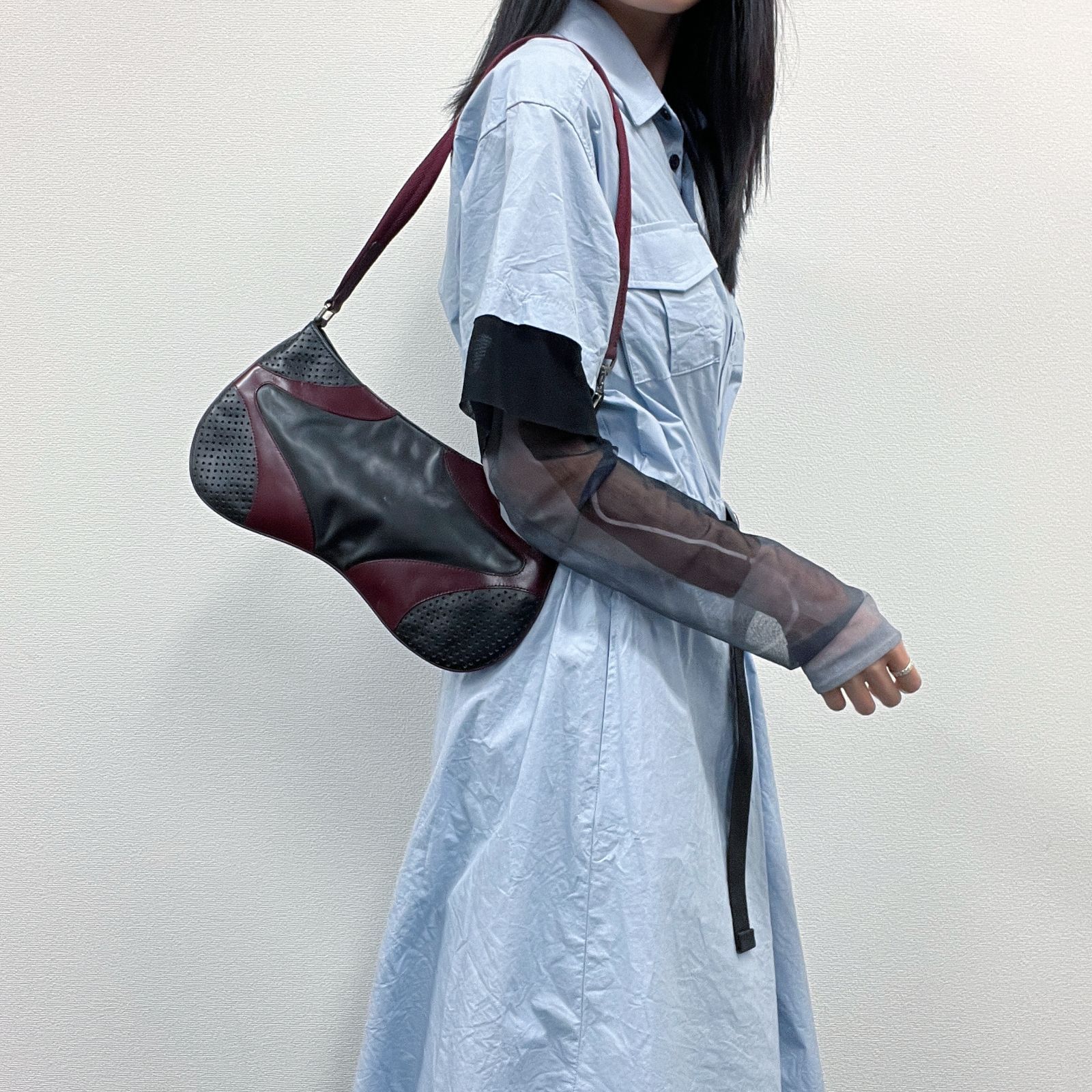 中古】PRADA プラダ ショルダーバッグ 肩掛け ブラック レッド レザー 