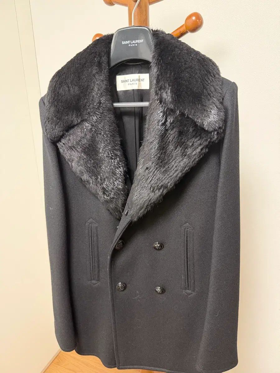 (タグ付き新品) Saint Laurent サンローラン ファー カラ コート 48 サイズ