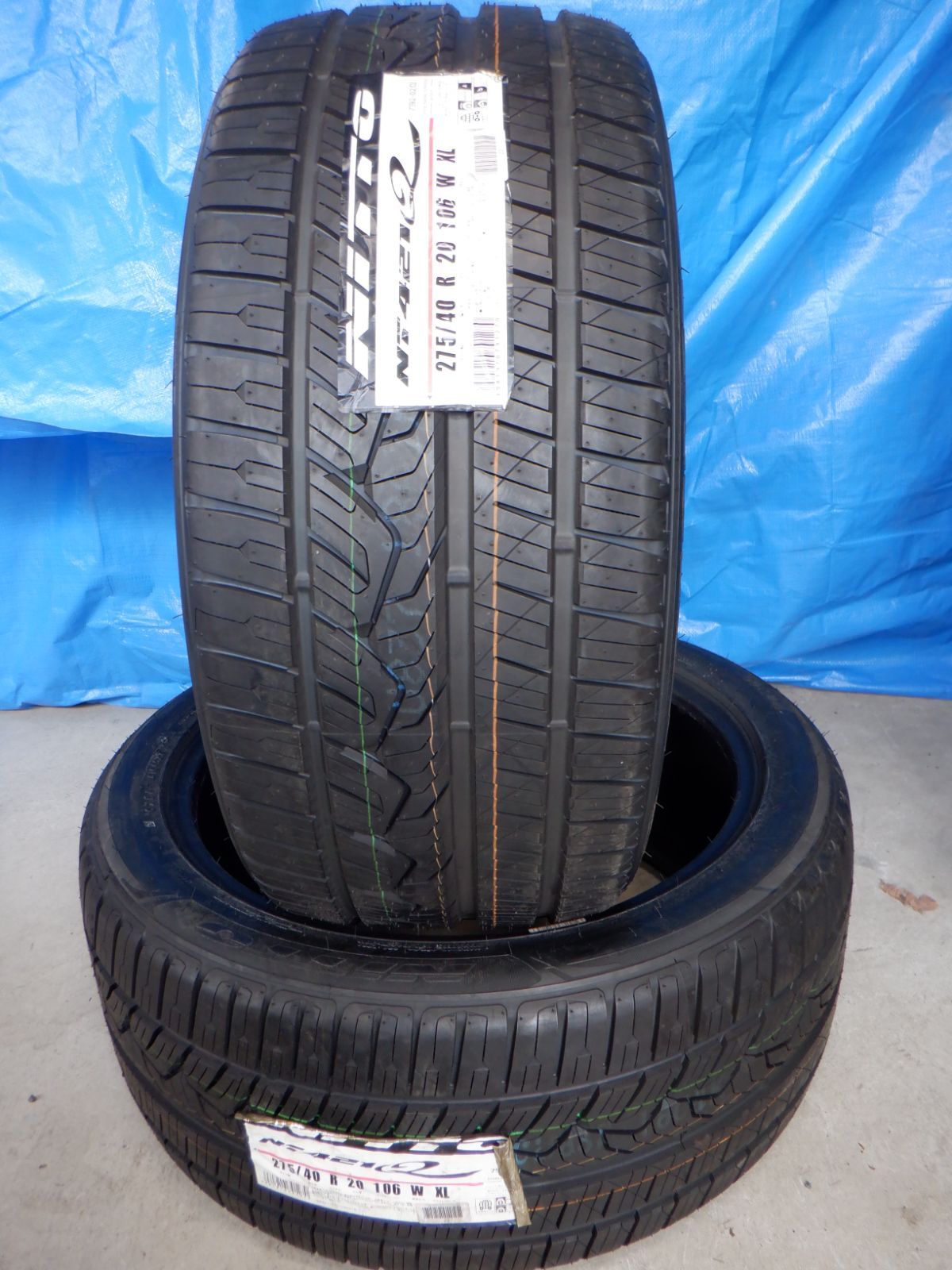 新品未使用　275/40R20　NITTO　ニットー　NT421Q　2022年製　２本　レクサスLC　パナメーラ　カイエン　BMW　X3　X5　X6　カマロなどに★
