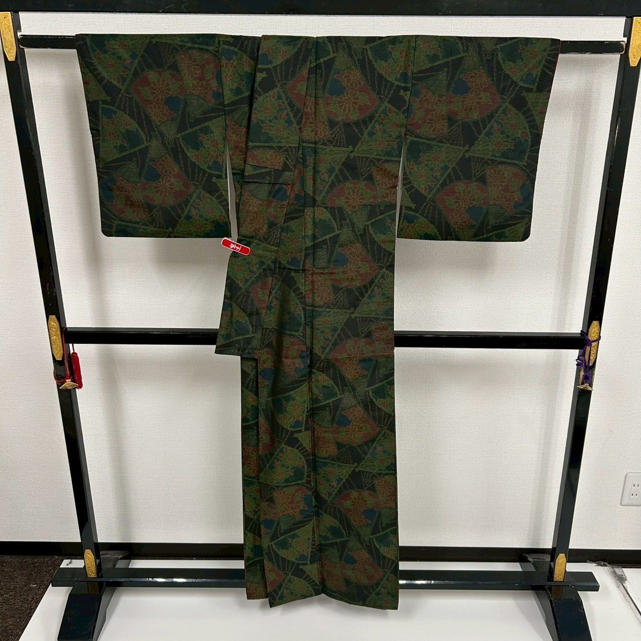 いちまま様オーダー 248号 半幅帯 紅型 アイボリー×本場大島紬 濃紺 正絹 いちまま様オーダー 248号 半幅帯 紅型 アイボリー×本場大島紬 濃紺