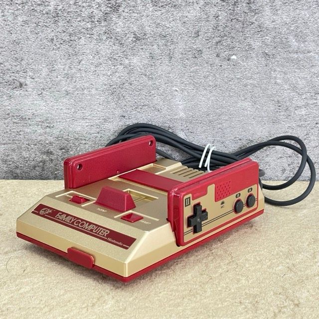 ニンテンドークラシックミニ 【中古】動作保証 任天堂 ファミコン CLV-101 本体 ゲーム機 / 516973