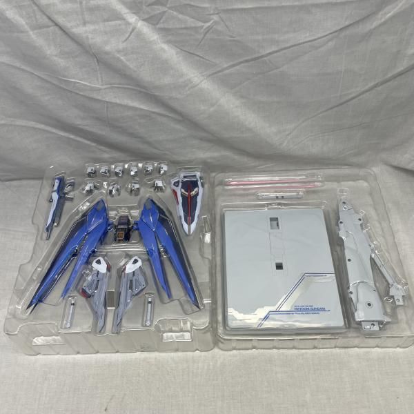 中古】開封 METAL BUILD ZGMF-X10A フリーダムガンダム CONCEPT 2 SNOW