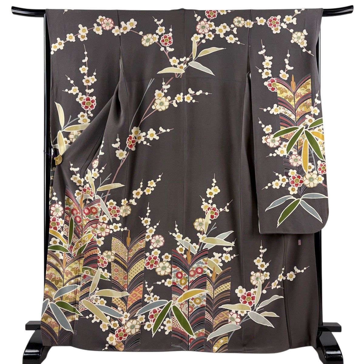 【美品】 振袖 身丈169cm 裄丈66cm M 袷 岡村蒼風 落款 松竹梅 菊 灰紫 正絹 逸品 【中古】
