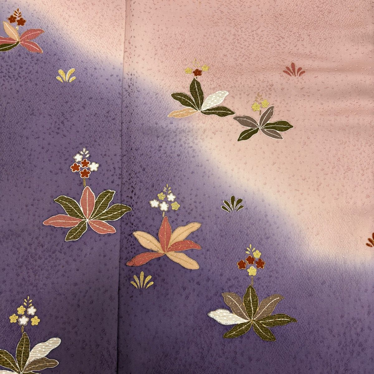 美品】 訪問着 身丈156cm 裄丈67.5cm L 袷 中村乃武夫 落款 草花 地紋