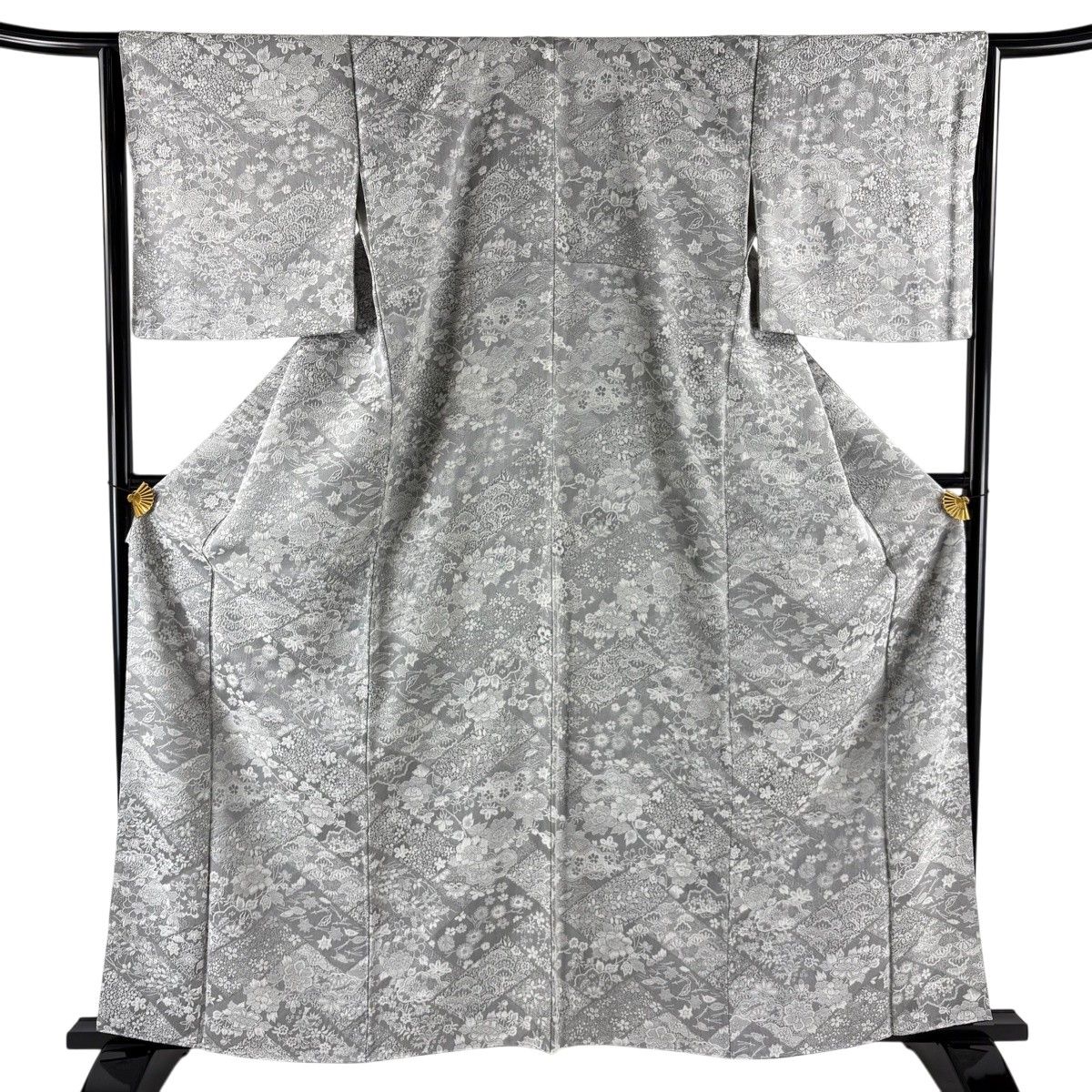 【美品】 小紋 身丈160cm 裄丈64.5cm M 袷 檜垣紋 草花 紋意匠 灰色 正絹 名品 【中古】