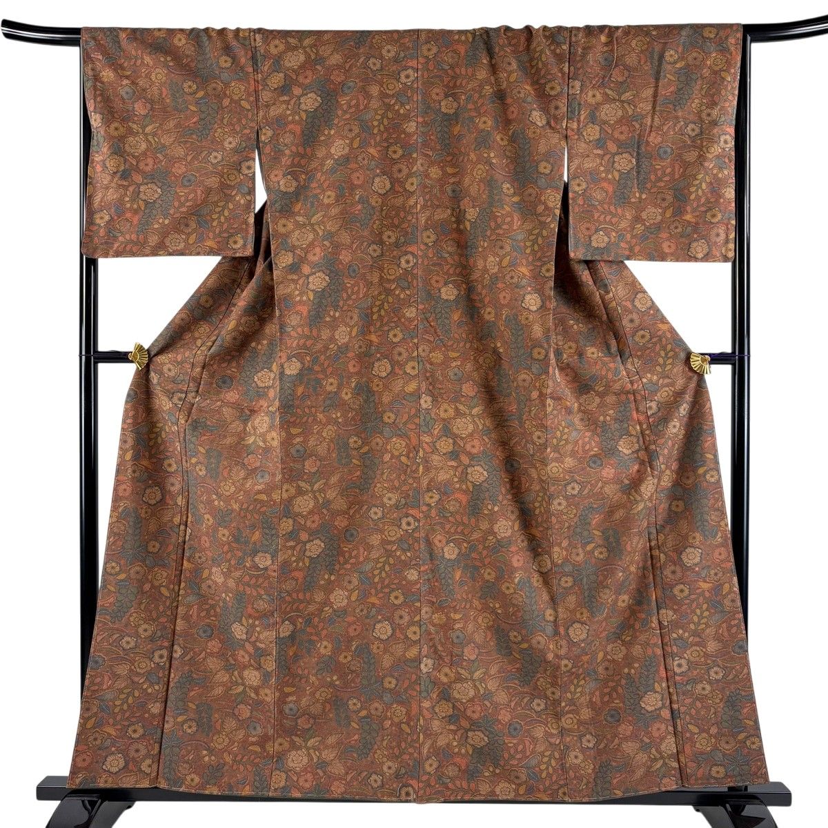 【美品】 小紋 身丈159cm 裄丈68cm L 袷 紬地 証紙 草花 露芝 茶色 正絹 秀品 【中古】