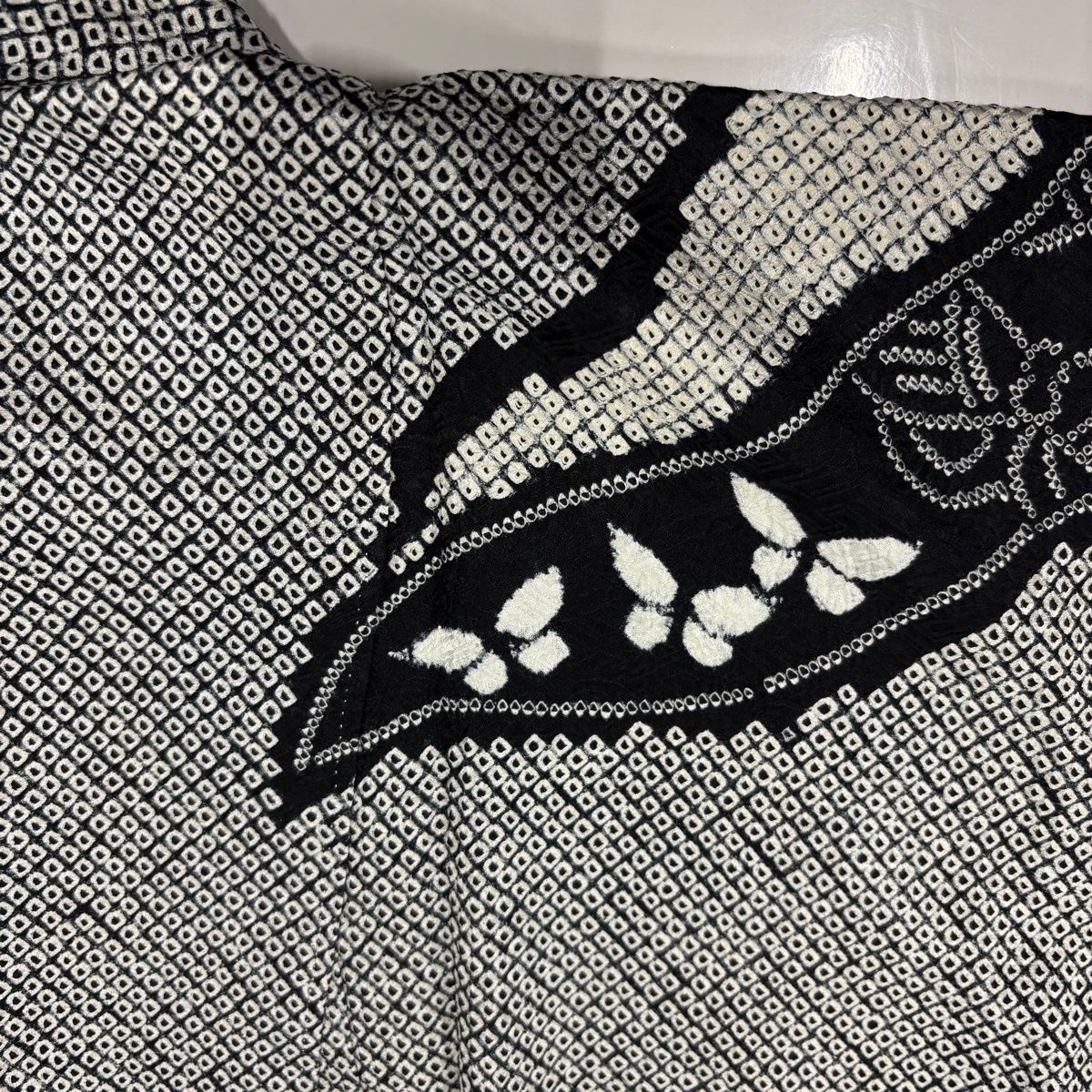 美品】 訪問着 身丈165cm 裄丈68cm L 袷 蝶 草花 総絞り 黒灰 正絹 秀