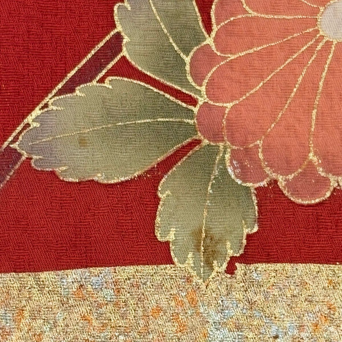 振袖単品　袷 梅 蝶 金糸 絞り 赤 正絹 秀品 振袖 身丈157cm 裄丈65cm M 袷 蝶 菊 金糸 金銀彩 赤 正絹 秀品 【中古