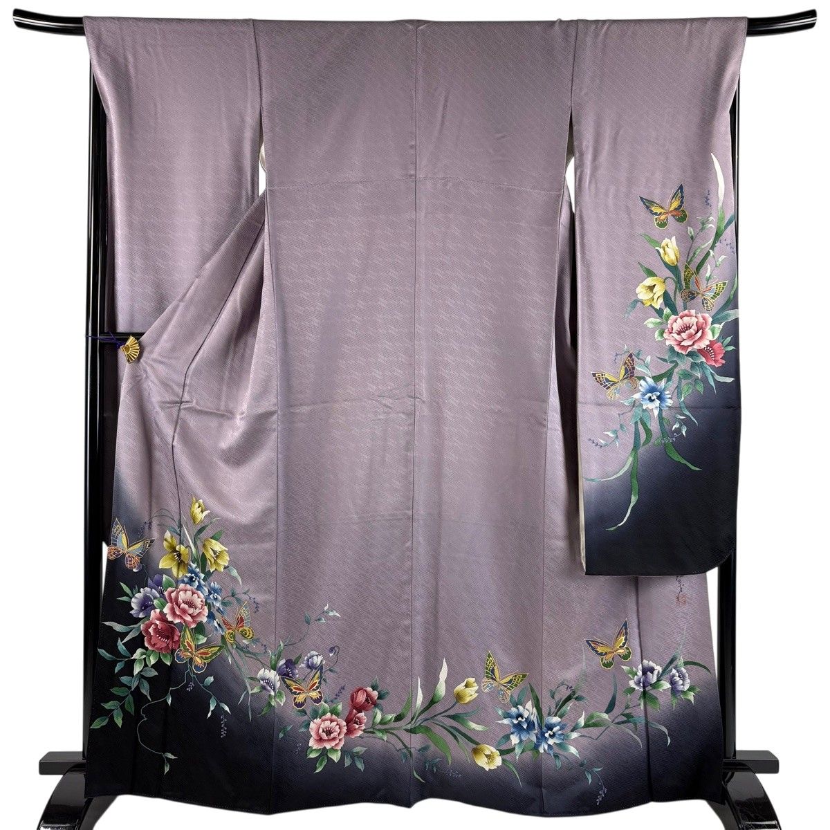 振袖 身丈165cm 裄丈69cm L 袷 斉藤三才 落款 草花 蝶 金彩 染め分け 紫 正絹 秀品 【中古】