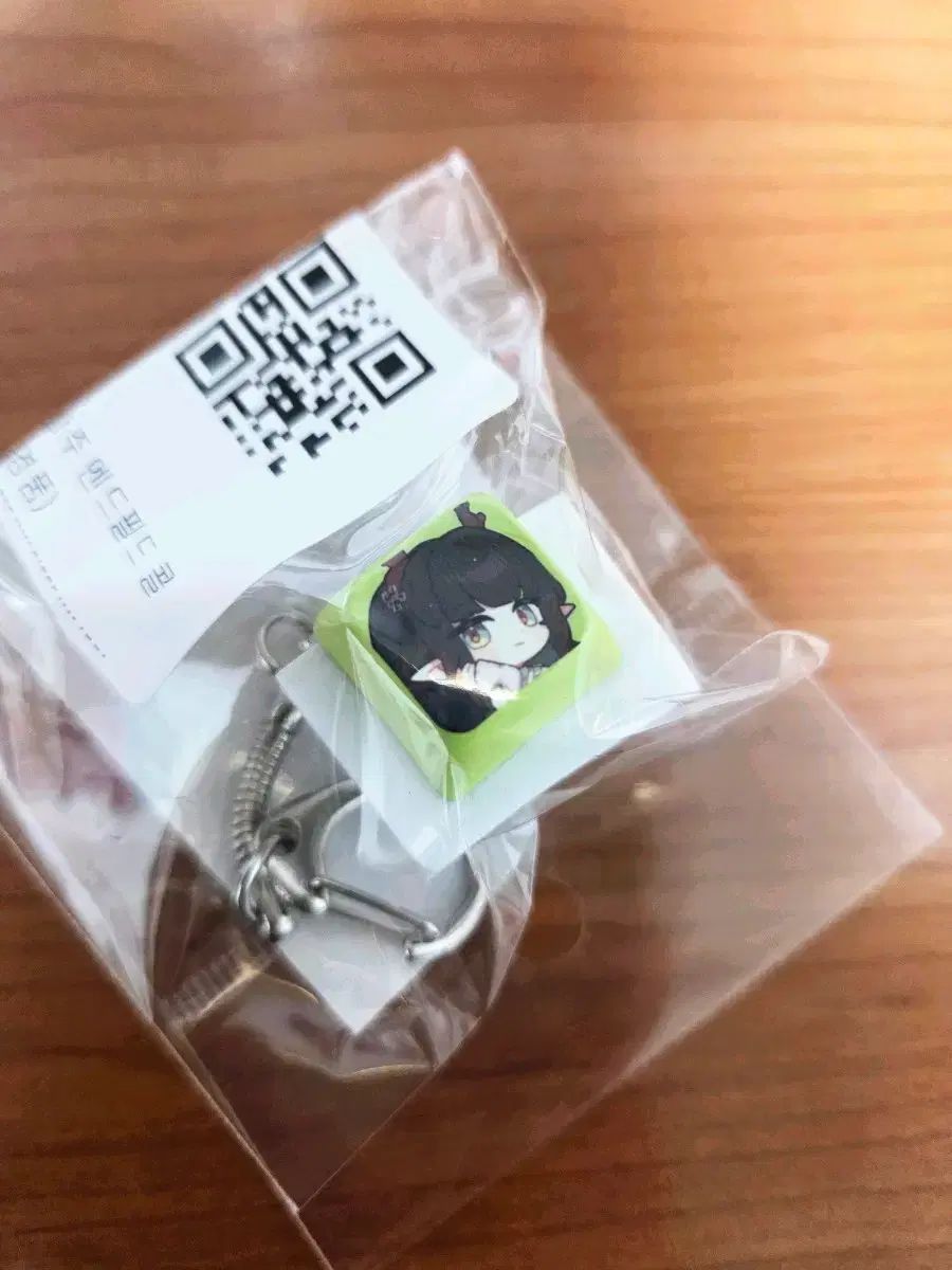 エンドフィールド長方形キーキャップキーホルダー 出品