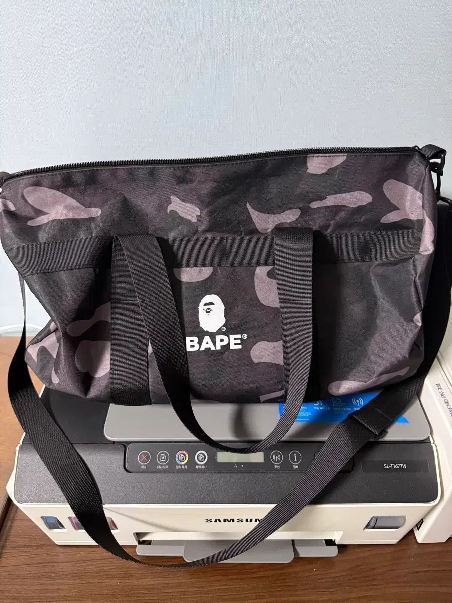 A BATHING APE アベイシングエイプ 雑誌付録 ダッフルバッグ - メルカリ