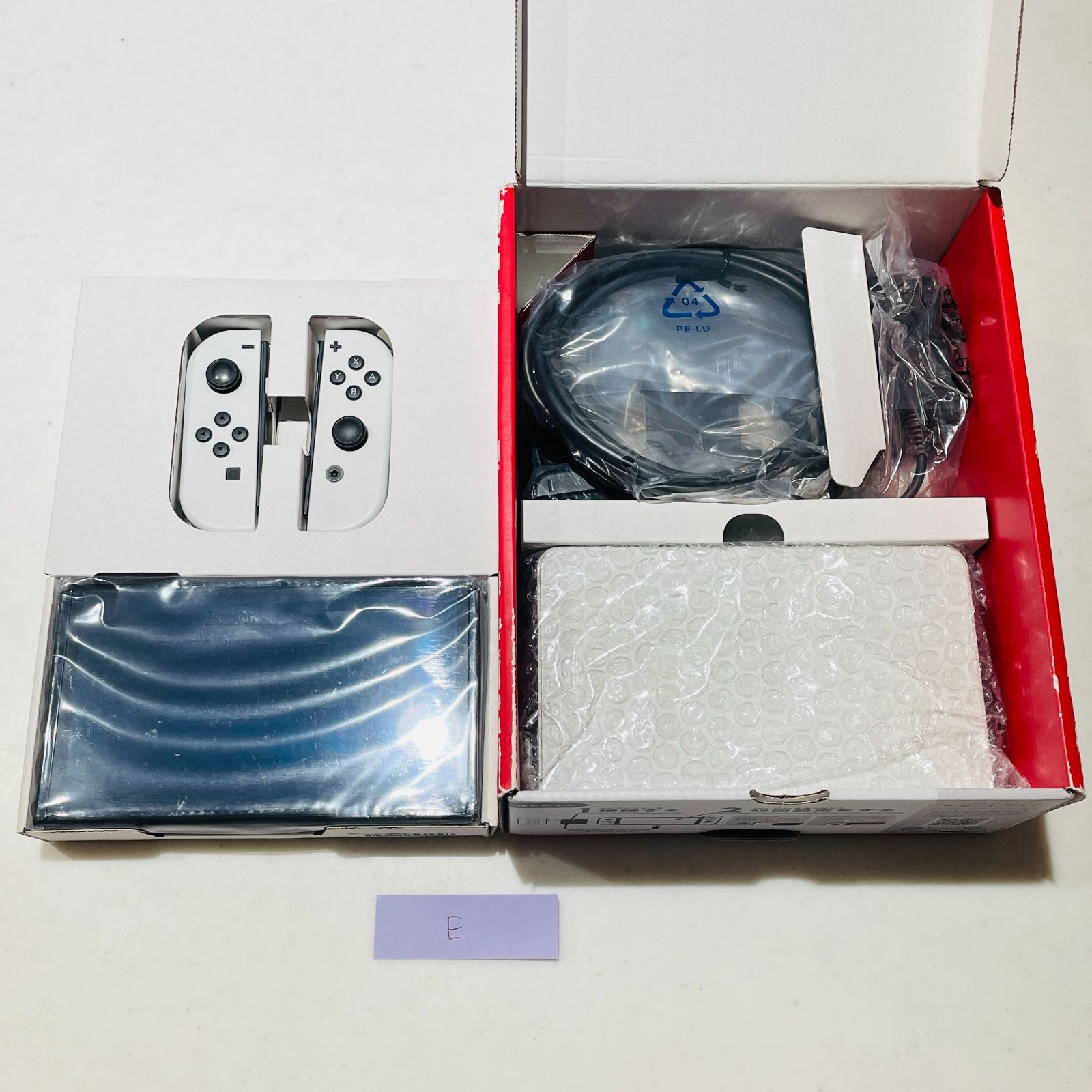 Nintendo Switch 付属品完備 初期化済 動作〇 Nintendo Switch 有機ELモデル ホワイト 本体 付属品完備 動作確認済み