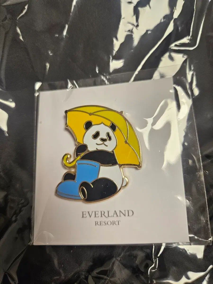 EVERLAND プーバオ レインバッジ
