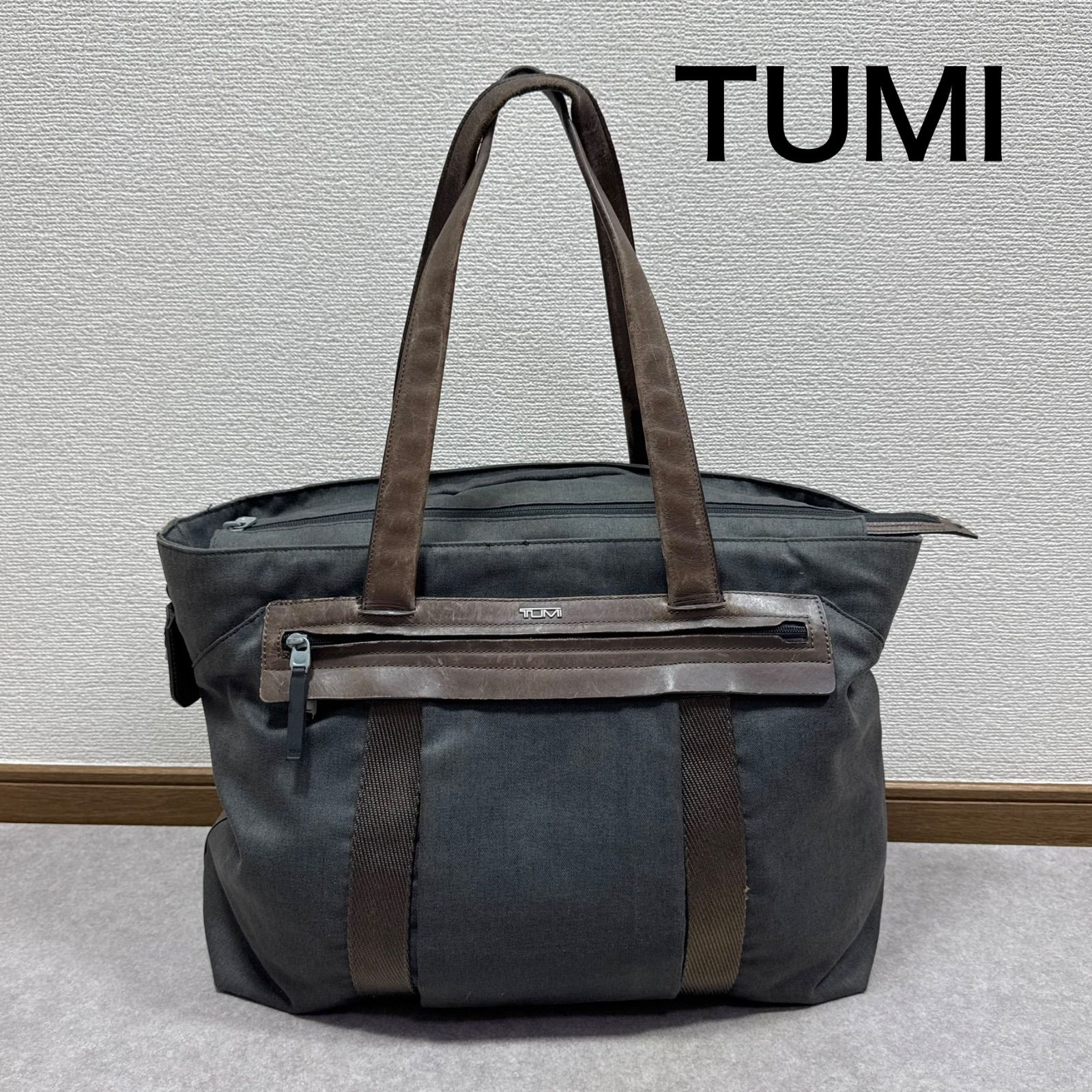 TUMI トゥミ 大容量 トートバッグ ハンドバッグ レザーハンドル - メルカリ