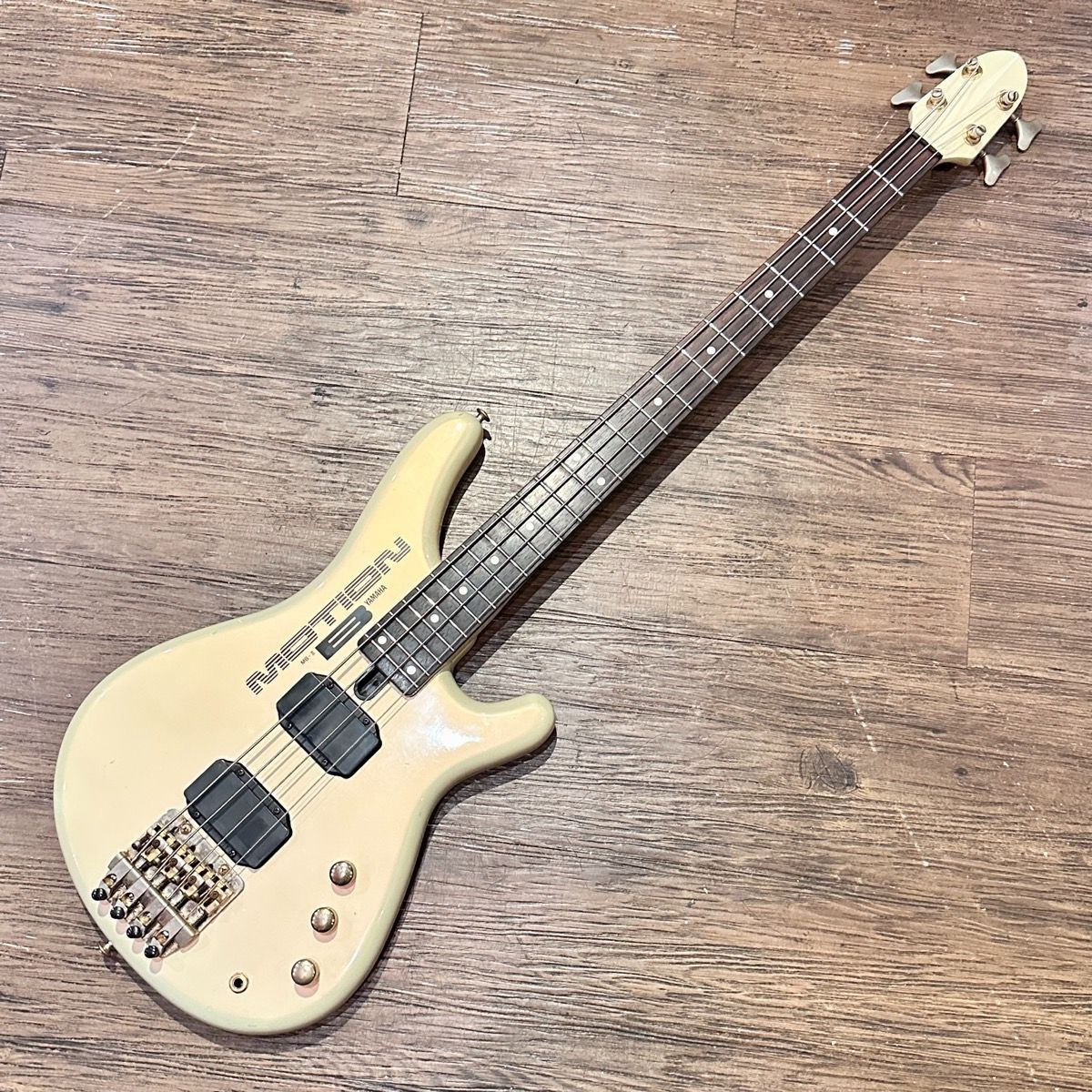 Yamaha MB-II Motion B White 1980s Made in Japan B HEART II Coil Tap Electric Bass ヤマハ エレキベース