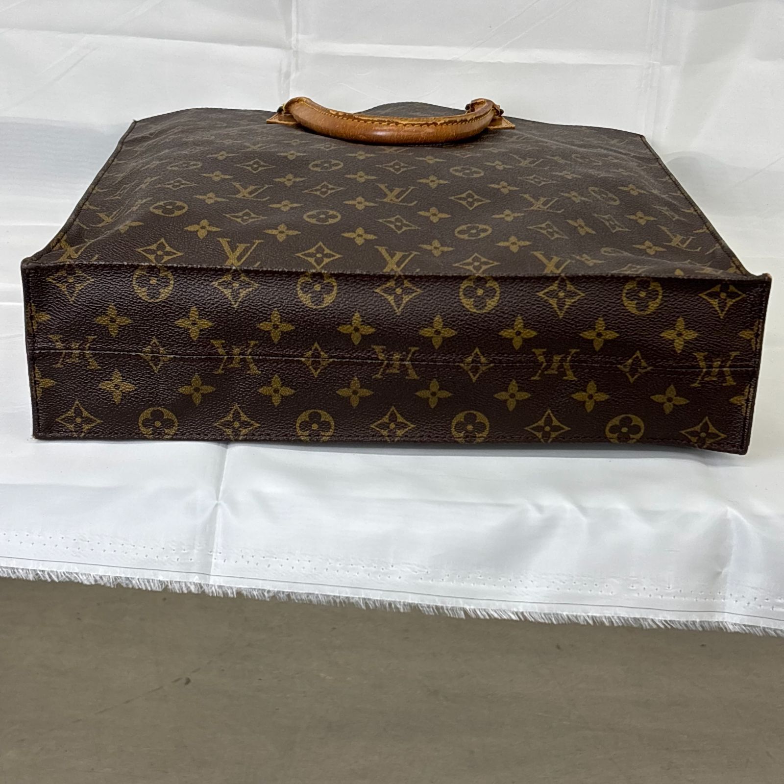 LOUIS VUITTON ルイヴィトン モノグラム サックプラ M51140