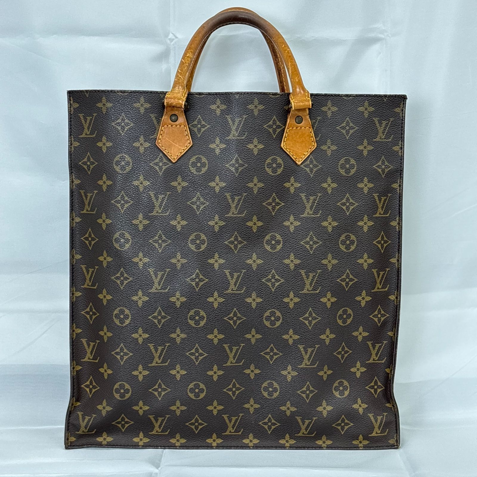 LOUIS VUITTON ルイヴィトン モノグラム サックプラ M51140