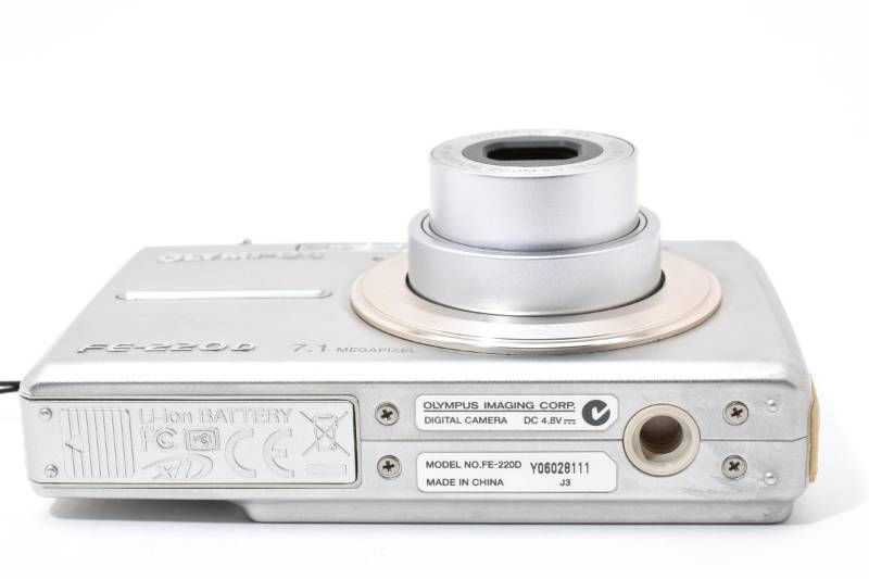 実用光学美品 Olympus オリンパス FE-220D xDピクチャーカード16MB付