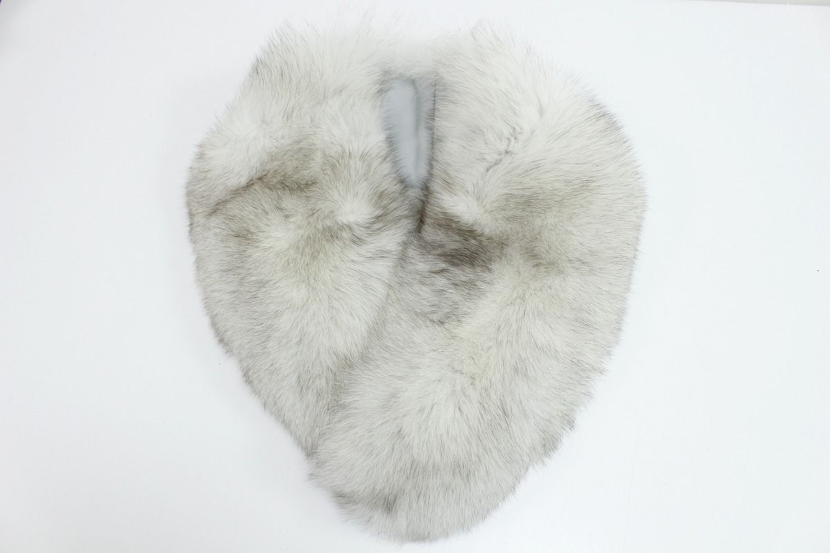 SAGA FURS サガファーズ ブルーフォックス ショール ファー 毛皮 ホワイト×ブラウン系 4-F102/1/100