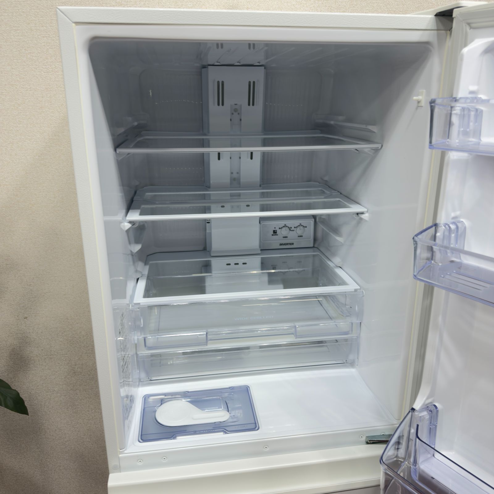 東京23区送料無料 超美品三菱2022年製3ドア冷蔵庫 製氷機有330L 分解