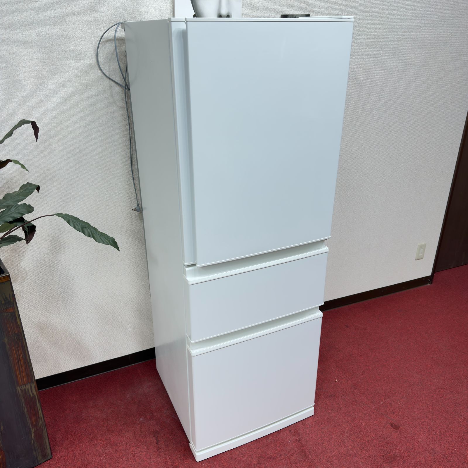 東京23区送料無料 超美品三菱2022年製3ドア冷蔵庫 製氷機有330L 分解