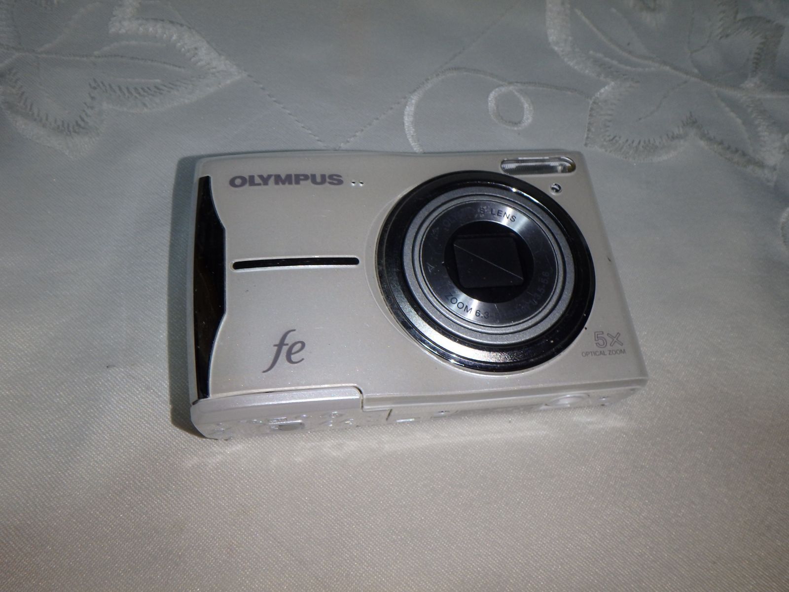 OLYMPUS FE-46 デジタルカメラ 難 - メルカリ