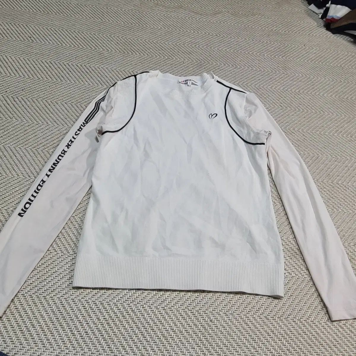 90)マスターバニー エディション 長袖Tシャツ 白