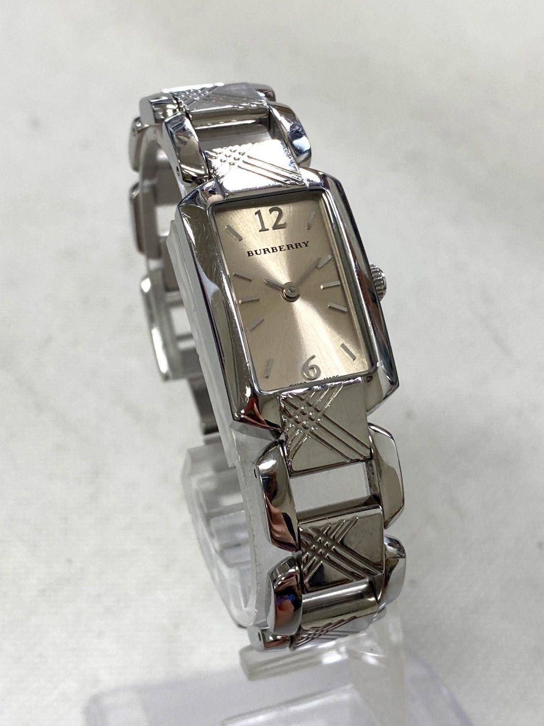 BURBERRY バーバリー BU4212 腕時計 スクエアフェイス レディース ベージュ文字盤 未稼働 クォーツ ki051404