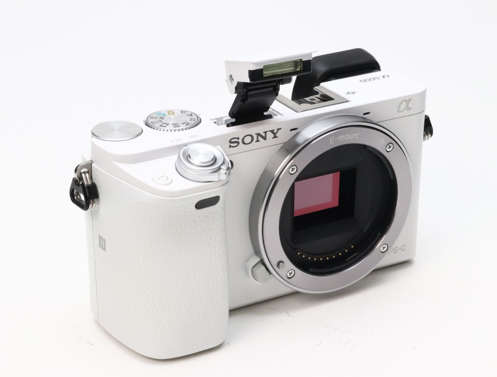 ソニー  α6000 レンズキット E PZ 16-50mm  ホワイト SONY（ソニー） ミラーレス α6000 レンズキット ホワイト 中古 Wi-Fi