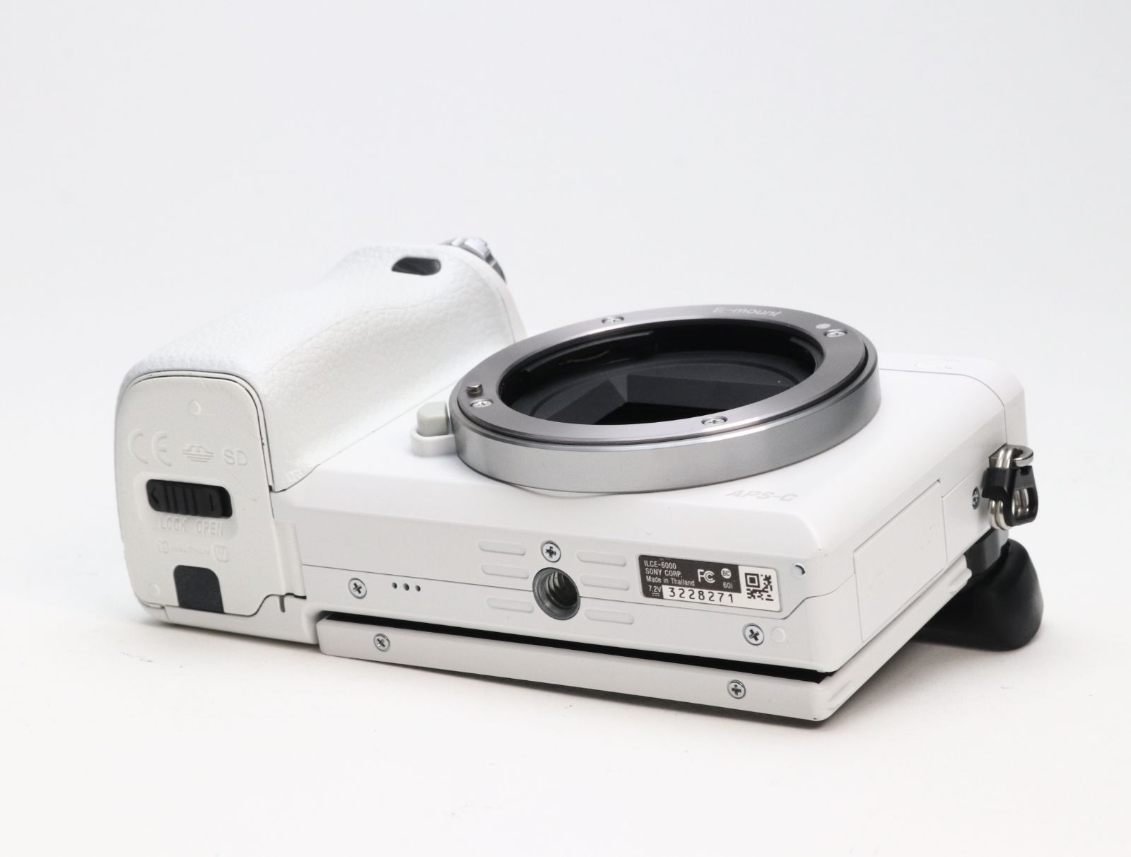 AB+ (良品) SONY ソニー α6000 ホワイト レンズキット E PZ 16-50mm F3