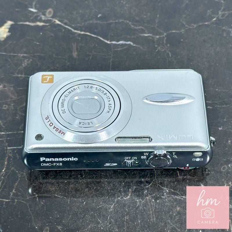 Panasonic LUMIX DMC-FX8 シルバー 500万画素 光学3倍ズーム ライカ