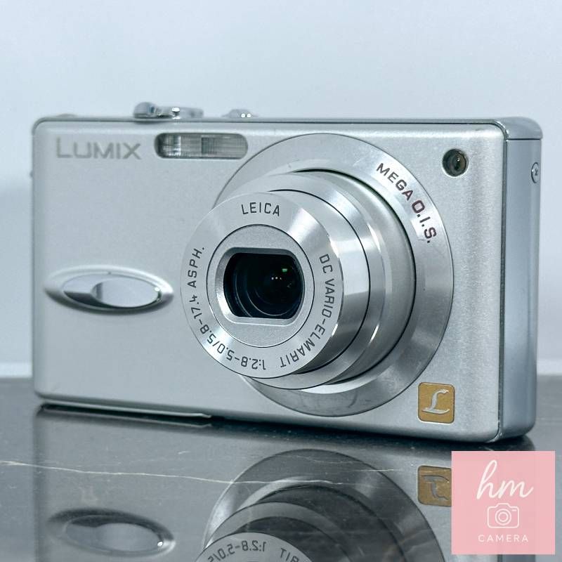 Panasonic LUMIX DMC-FX8 シルバー 500万画素 光学3倍ズーム ライカ