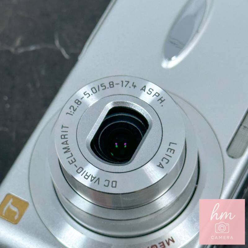 Panasonic LUMIX DMC-FX8 シルバー 500万画素 光学3倍ズーム ライカ Panasonic LUMIX DMC-FX8 シルバー 500万画素 光学3倍ズーム ライカ