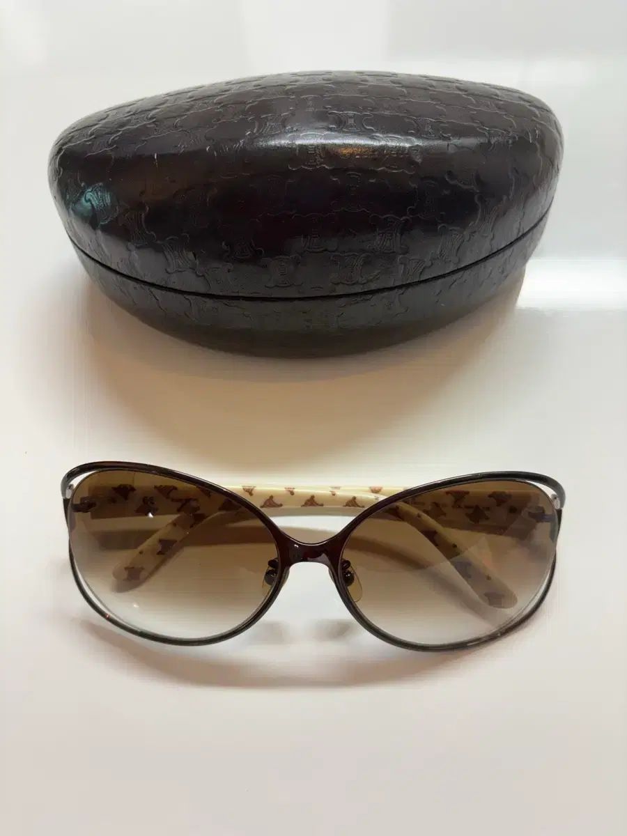 Celine トリオンフ サングラス ブラウン ケース含む