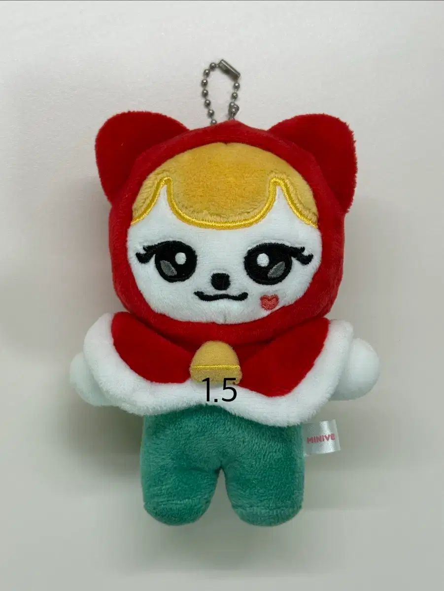 IVEクリスマスMINIVE チーズ リズ ぬいぐるみ - メルカリ